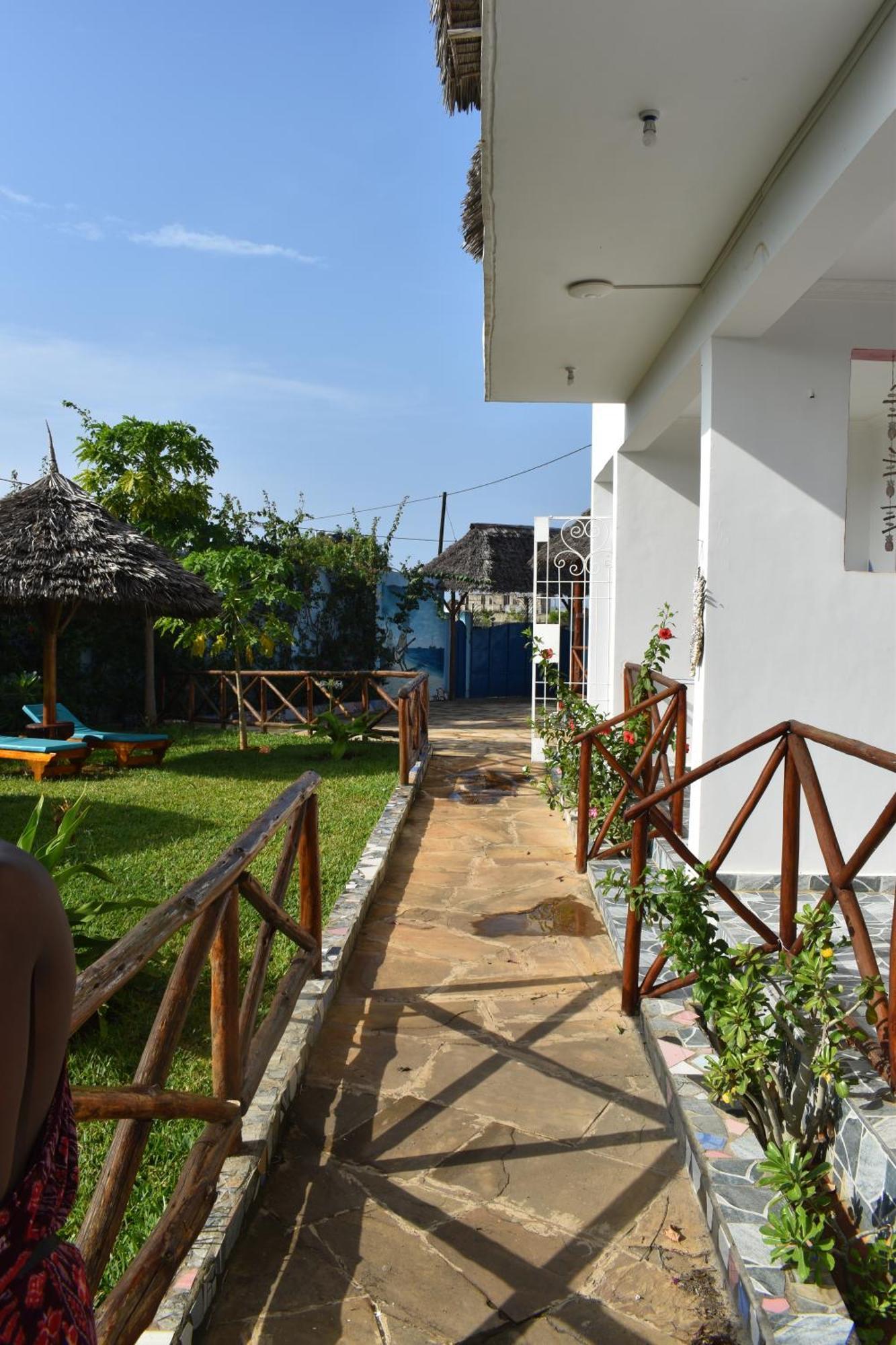Pineapple House Bed & Breakfast Nungwi Dış mekan fotoğraf